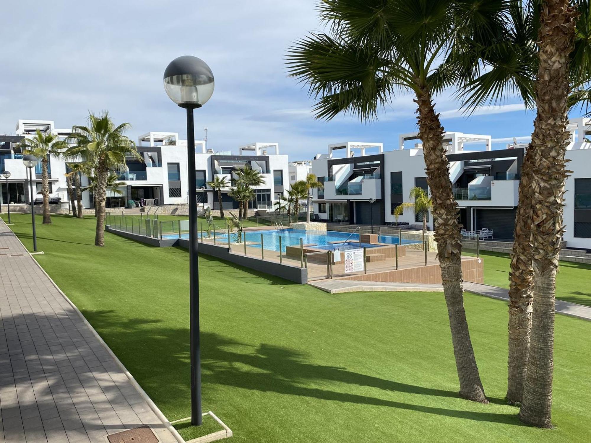 Punta Prima Oasis Beach Fase 9 Torrevieja Exterior photo
